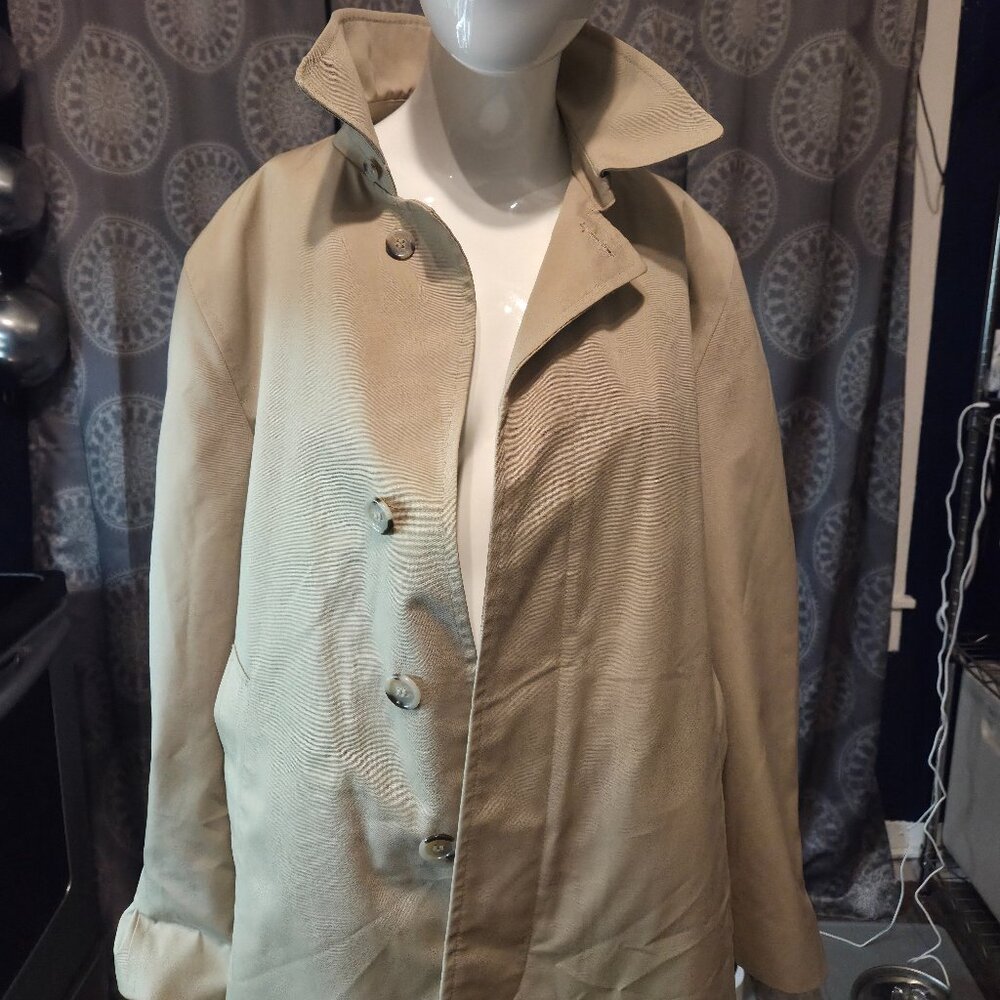 Raintamer vintage trenchcoat Men's Size 38S